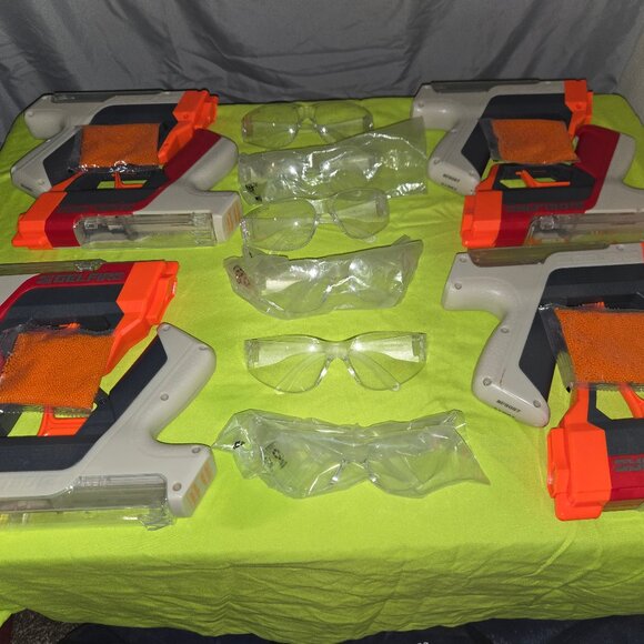 Nerf Pro Gelfire Dual Wield Pack, 2 Blasters, 5000 Gelfire Rounds - Picture 8 of 13